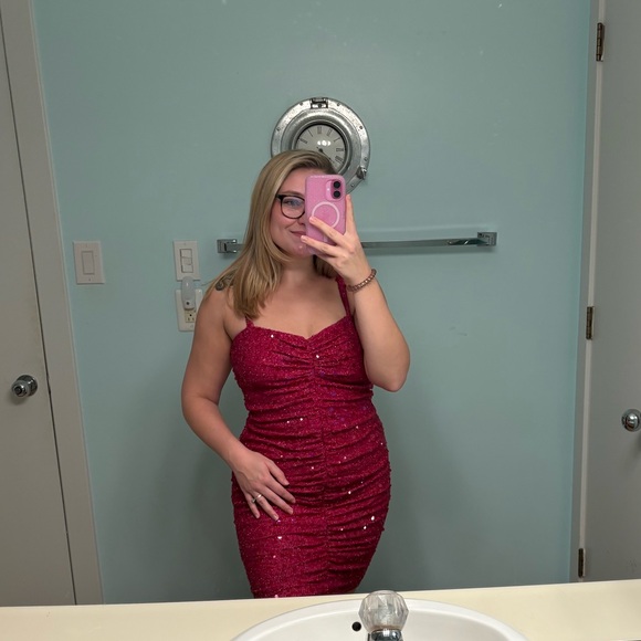 SHO Dress - Picture 2 of 3